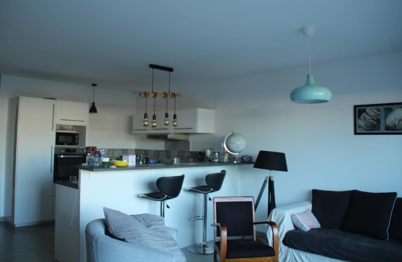 איזין Jolie Chambre Dans Quartier Calme מראה חיצוני תמונה